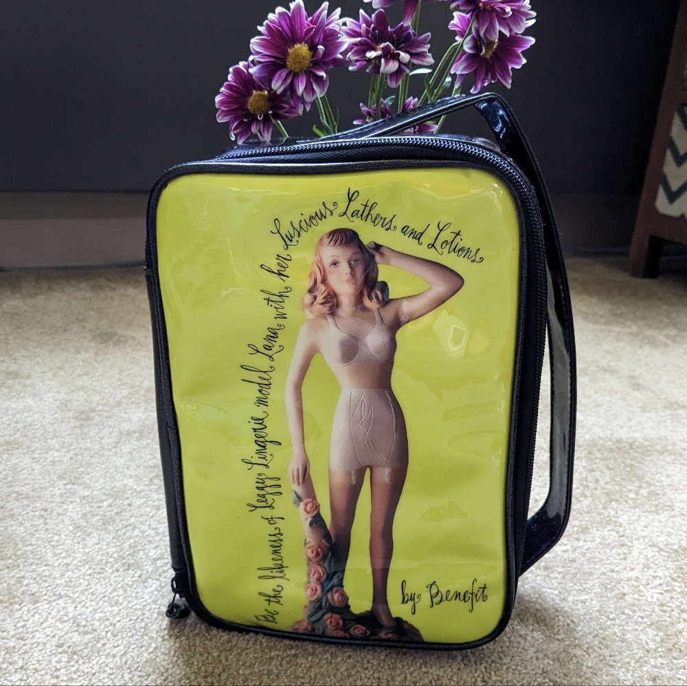 Benefit Cosmetics Make Up Travel Bag